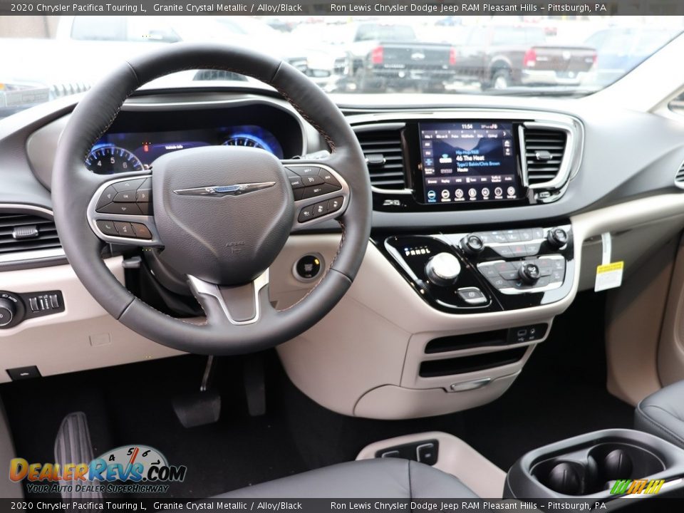 2020 Chrysler Pacifica Touring L Granite Crystal Metallic / Alloy/Black Photo #13