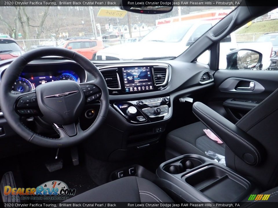 2020 Chrysler Pacifica Touring Brilliant Black Crystal Pearl / Black Photo #11