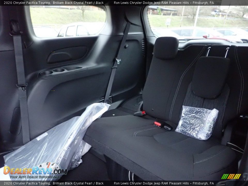2020 Chrysler Pacifica Touring Brilliant Black Crystal Pearl / Black Photo #13
