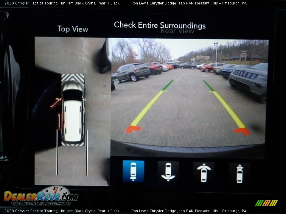 2020 Chrysler Pacifica Touring Brilliant Black Crystal Pearl / Black Photo #17