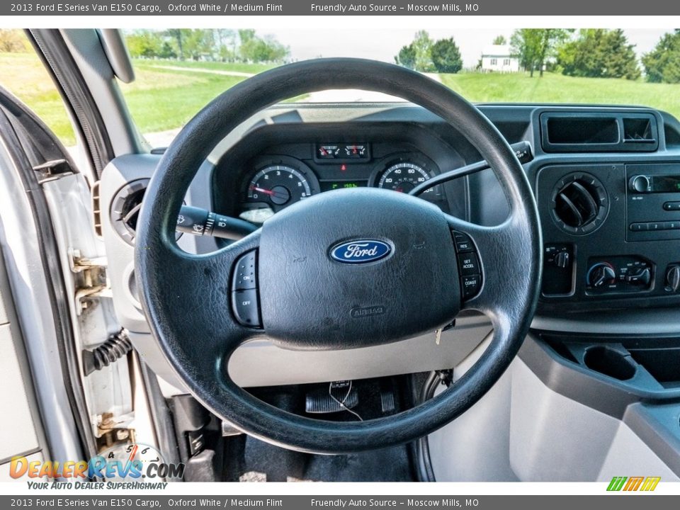 2013 Ford E Series Van E150 Cargo Oxford White / Medium Flint Photo #18
