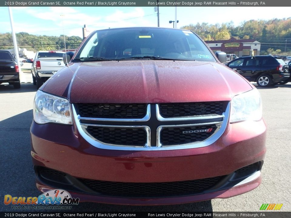 2019 Dodge Grand Caravan SE Octane Red Pearl / Black/Light Graystone Photo #9