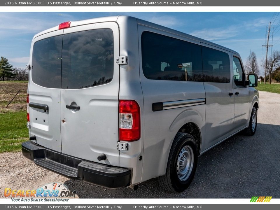 2016 Nissan NV 3500 HD S Passenger Brilliant Silver Metallic / Gray Photo #3