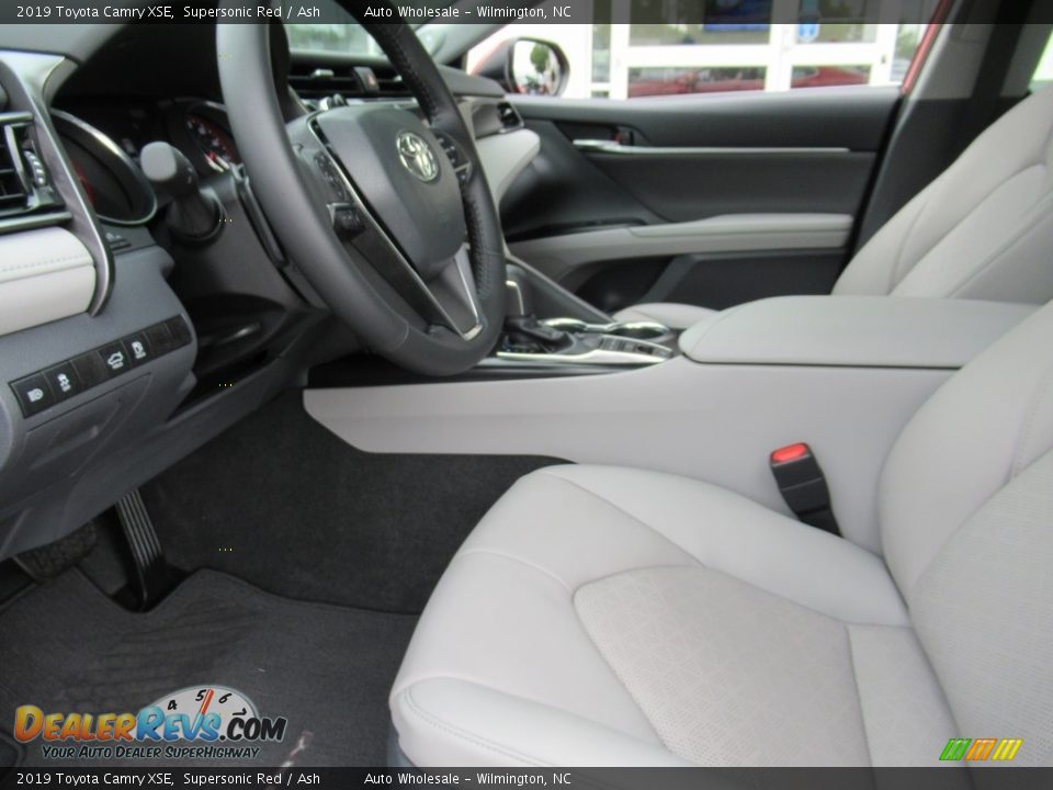 2019 Toyota Camry XSE Supersonic Red / Ash Photo #9