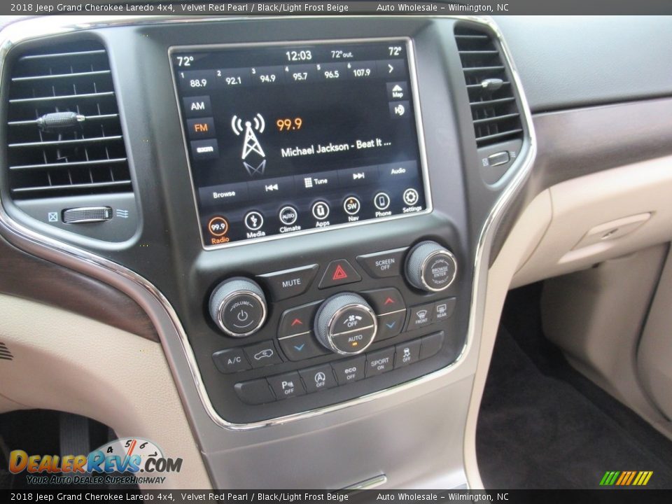 2018 Jeep Grand Cherokee Laredo 4x4 Velvet Red Pearl / Black/Light Frost Beige Photo #19