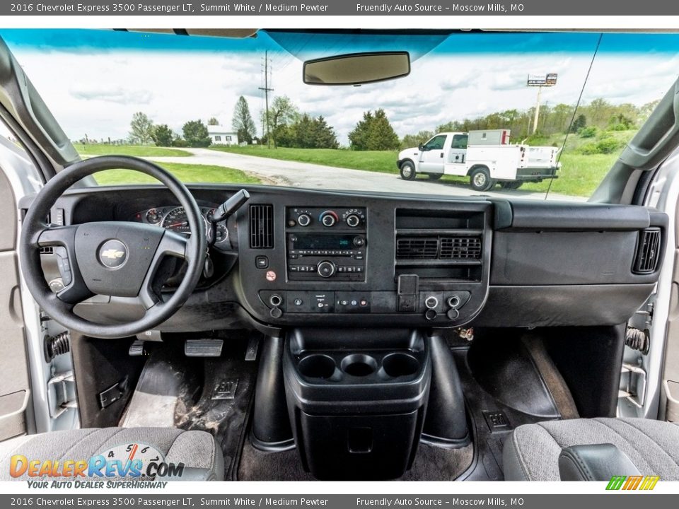 Medium Pewter Interior - 2016 Chevrolet Express 3500 Passenger LT Photo #11