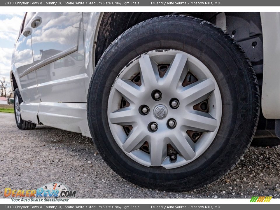 2010 Chrysler Town & Country LX Stone White / Medium Slate Gray/Light Shale Photo #23