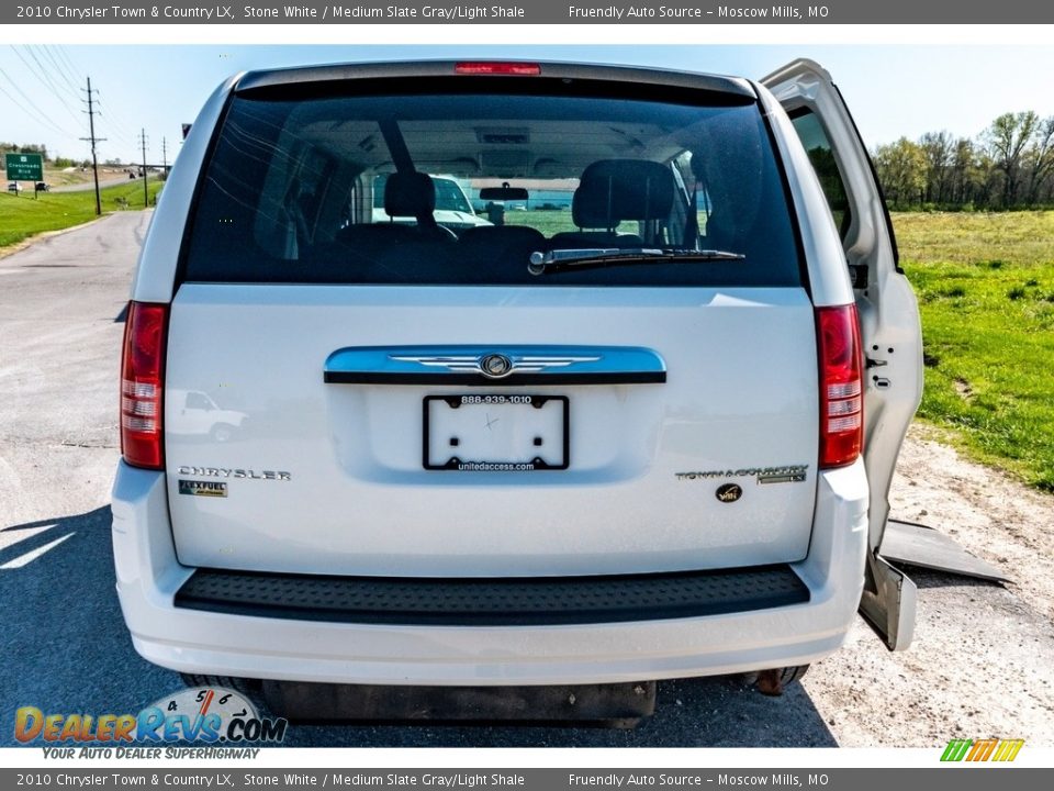 2010 Chrysler Town & Country LX Stone White / Medium Slate Gray/Light Shale Photo #30