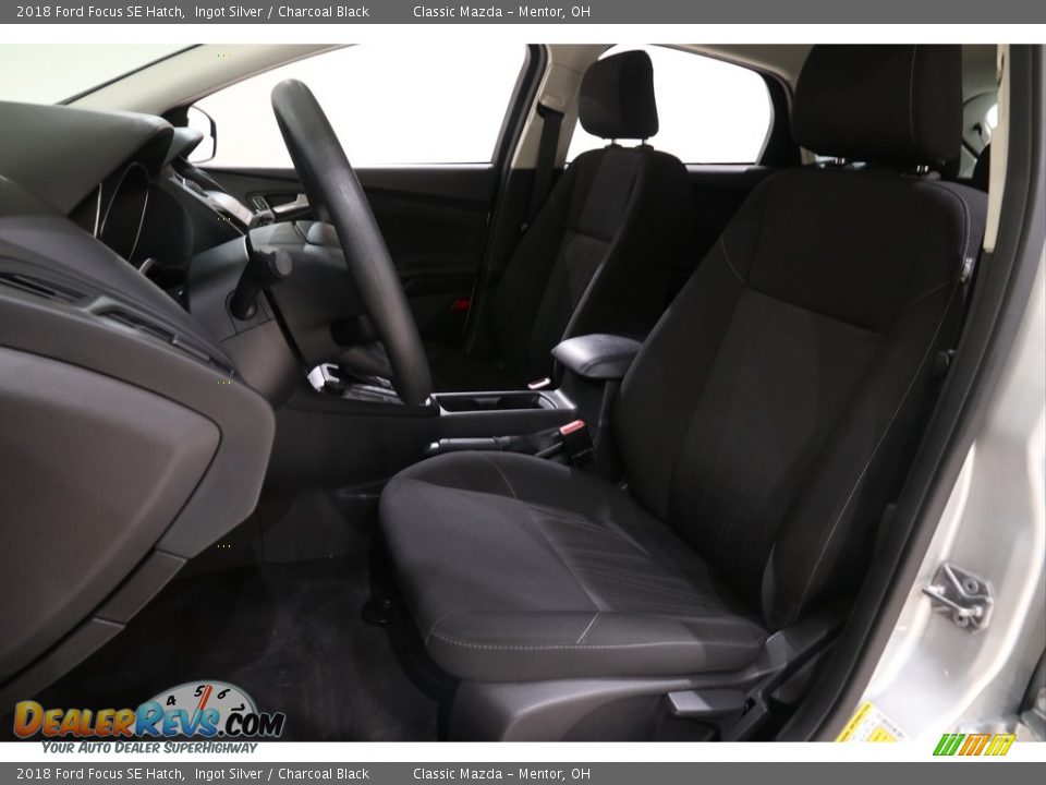 2018 Ford Focus SE Hatch Ingot Silver / Charcoal Black Photo #5