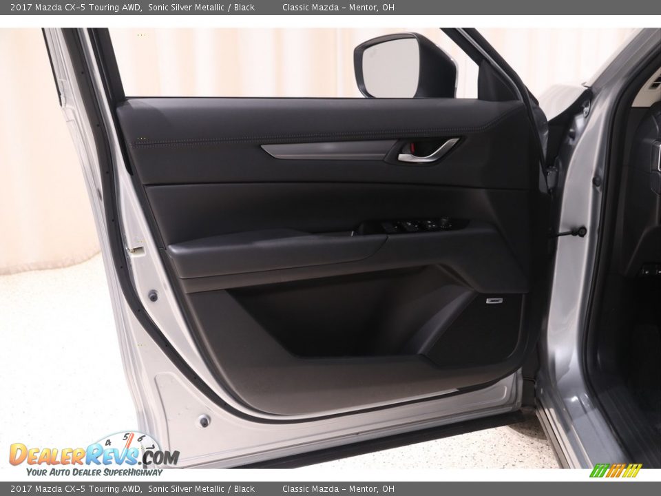 2017 Mazda CX-5 Touring AWD Sonic Silver Metallic / Black Photo #4
