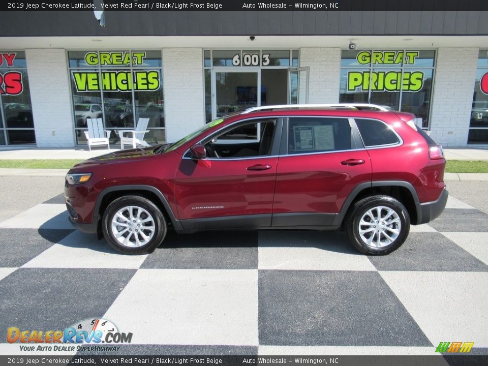 2019 Jeep Cherokee Latitude Velvet Red Pearl / Black/Light Frost Beige Photo #1