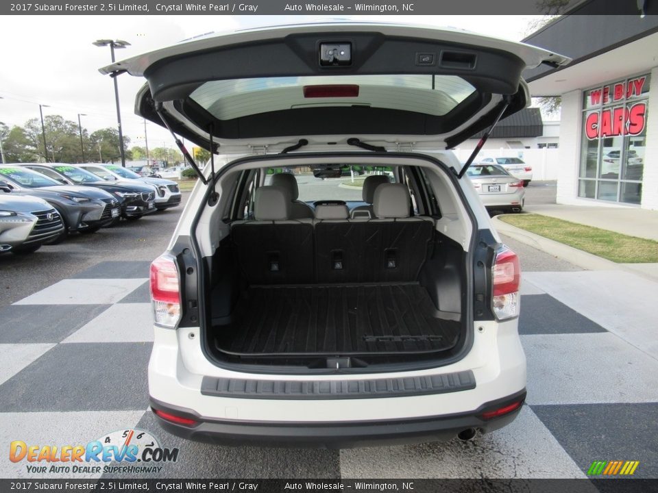 2017 Subaru Forester 2.5i Limited Crystal White Pearl / Gray Photo #5