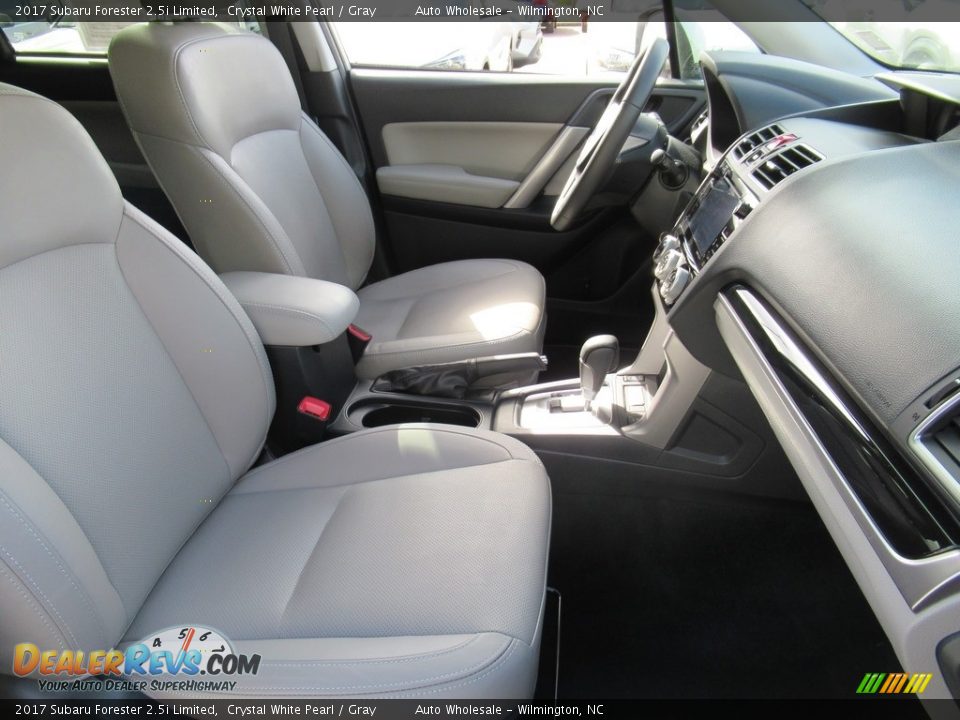 2017 Subaru Forester 2.5i Limited Crystal White Pearl / Gray Photo #13