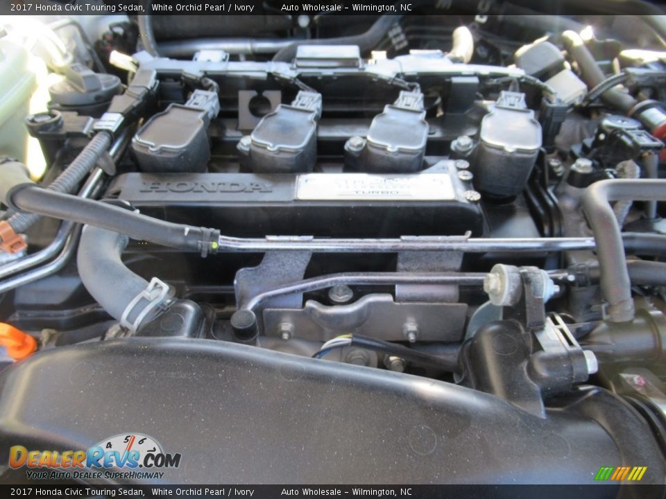 2017 Honda Civic Touring Sedan White Orchid Pearl / Ivory Photo #6