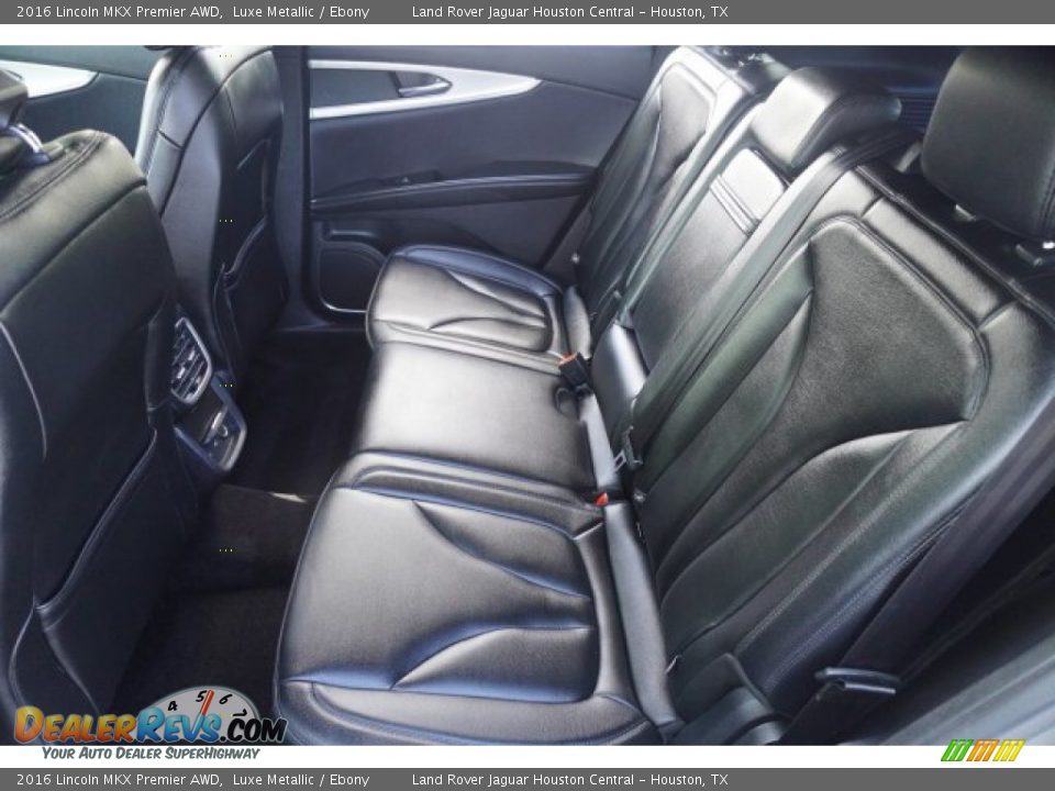 Rear Seat of 2016 Lincoln MKX Premier AWD Photo #33