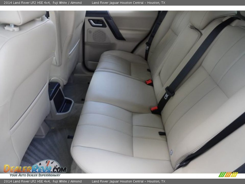 2014 Land Rover LR2 HSE 4x4 Fuji White / Almond Photo #29