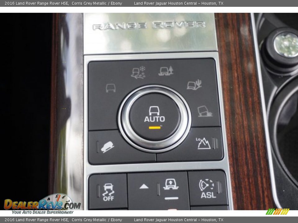 Controls of 2016 Land Rover Range Rover HSE Photo #23