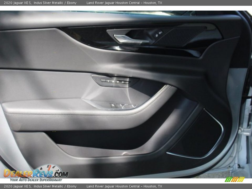 2020 Jaguar XE S Indus Silver Metallic / Ebony Photo #10