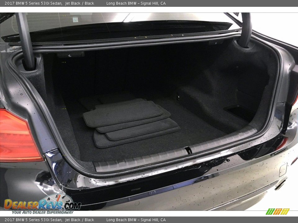 2017 BMW 5 Series 530i Sedan Jet Black / Black Photo #32