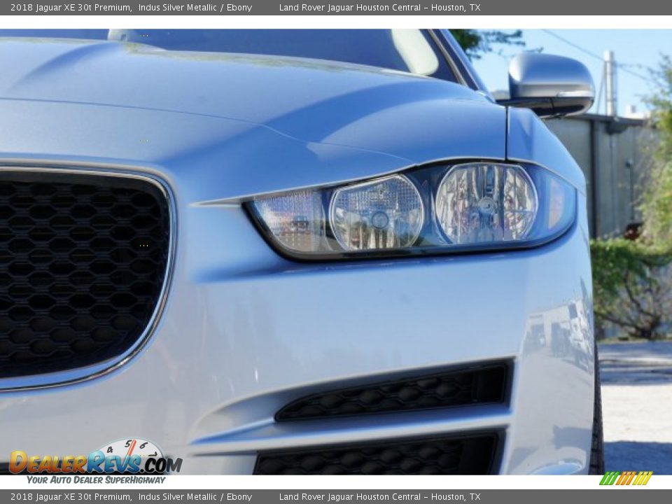 2018 Jaguar XE 30t Premium Indus Silver Metallic / Ebony Photo #7