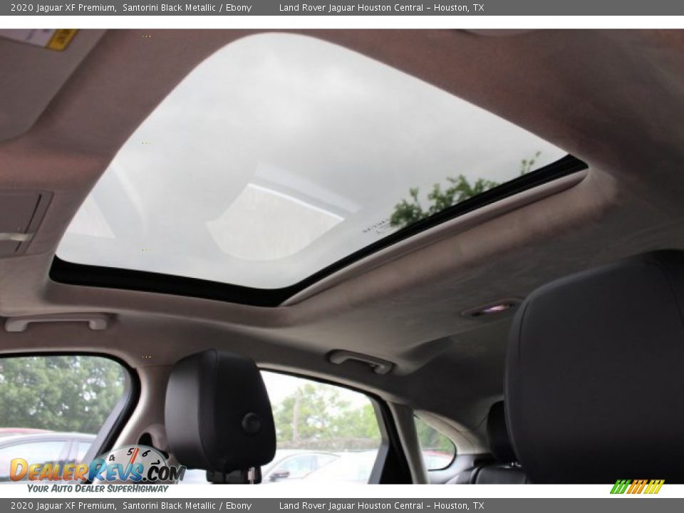 2020 Jaguar XF Premium Santorini Black Metallic / Ebony Photo #24