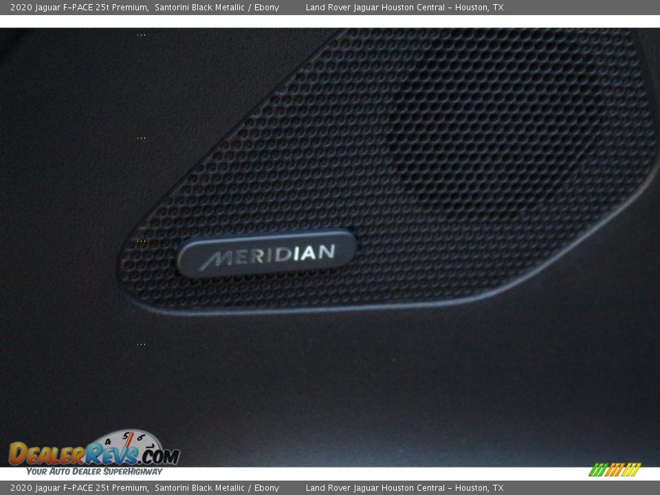 2020 Jaguar F-PACE 25t Premium Santorini Black Metallic / Ebony Photo #11