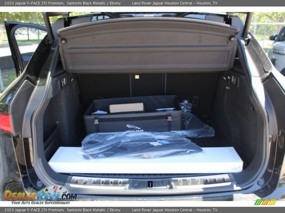 2020 Jaguar F-PACE 25t Premium Santorini Black Metallic / Ebony Photo #29