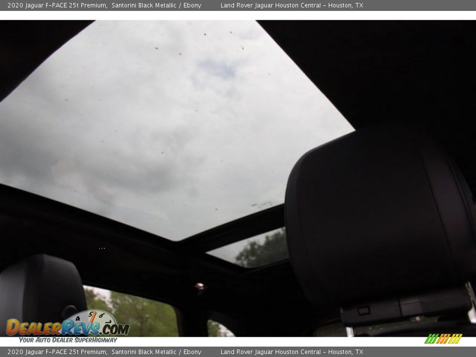 2020 Jaguar F-PACE 25t Premium Santorini Black Metallic / Ebony Photo #24