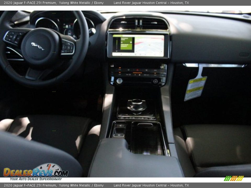 2020 Jaguar F-PACE 25t Premium Yulong White Metallic / Ebony Photo #4