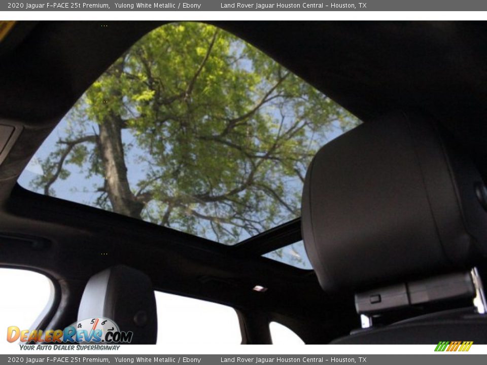 2020 Jaguar F-PACE 25t Premium Yulong White Metallic / Ebony Photo #24