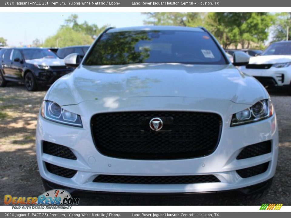 2020 Jaguar F-PACE 25t Premium Yulong White Metallic / Ebony Photo #8