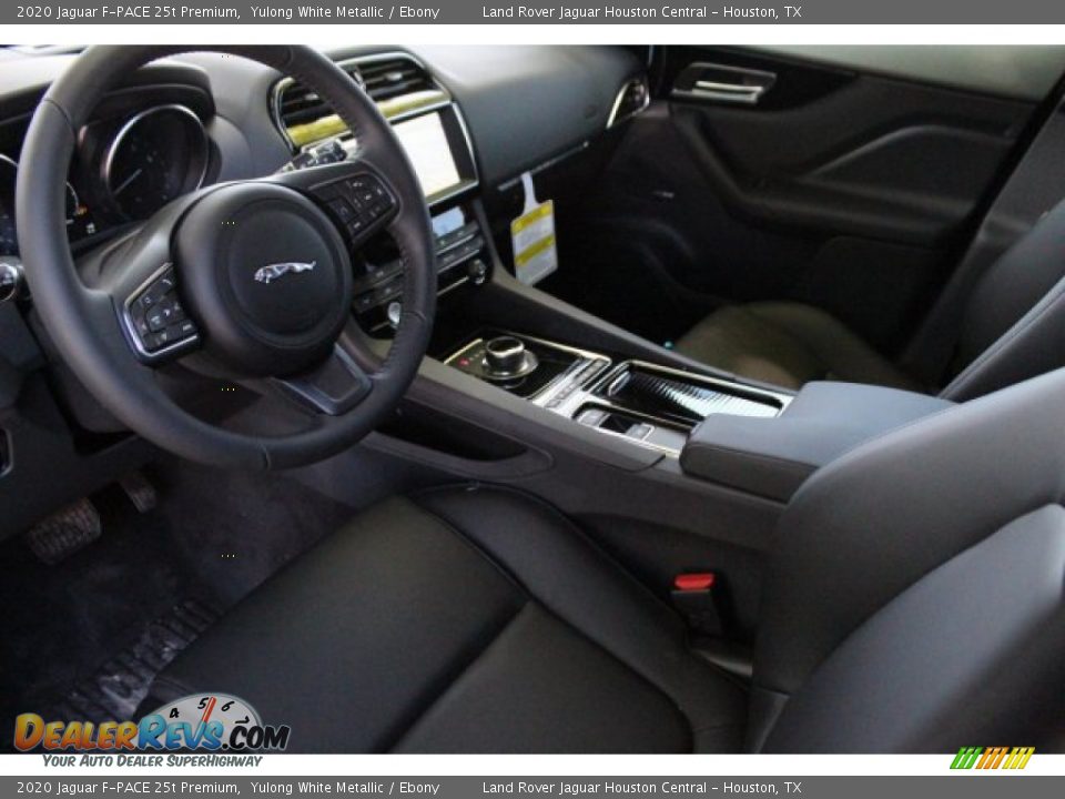 2020 Jaguar F-PACE 25t Premium Yulong White Metallic / Ebony Photo #12