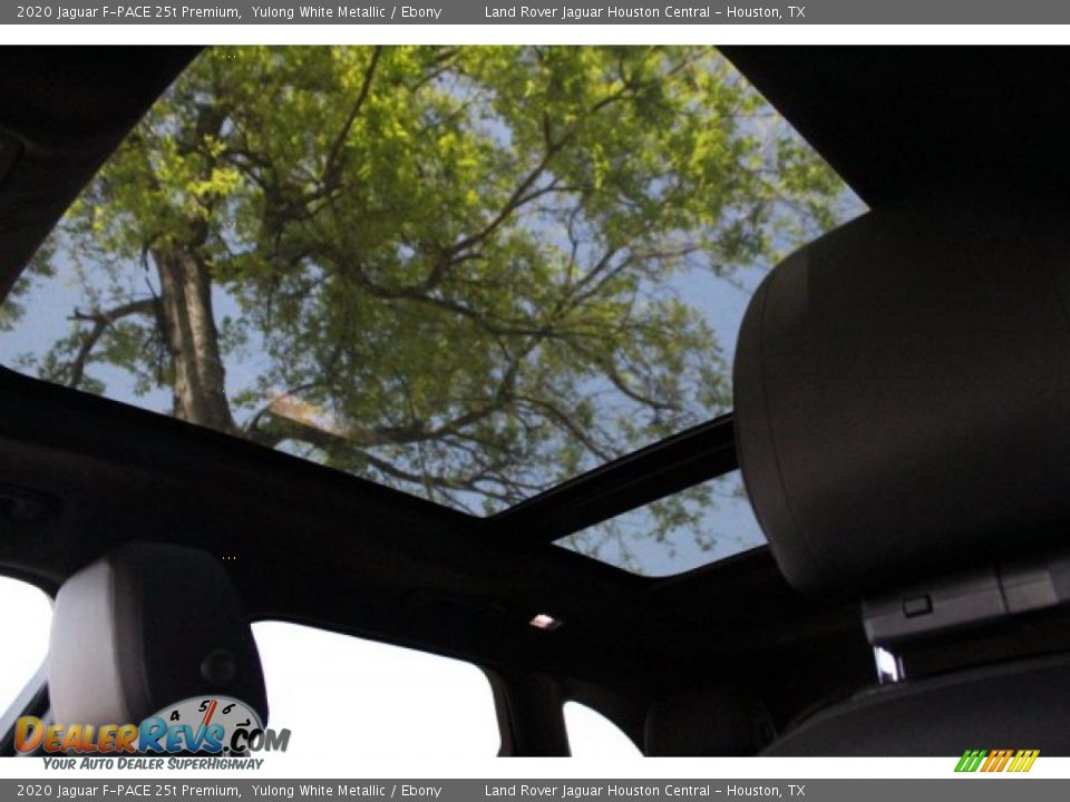 2020 Jaguar F-PACE 25t Premium Yulong White Metallic / Ebony Photo #24