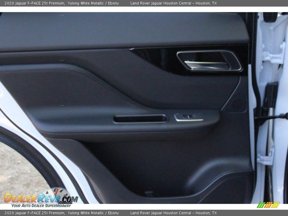 2020 Jaguar F-PACE 25t Premium Yulong White Metallic / Ebony Photo #25