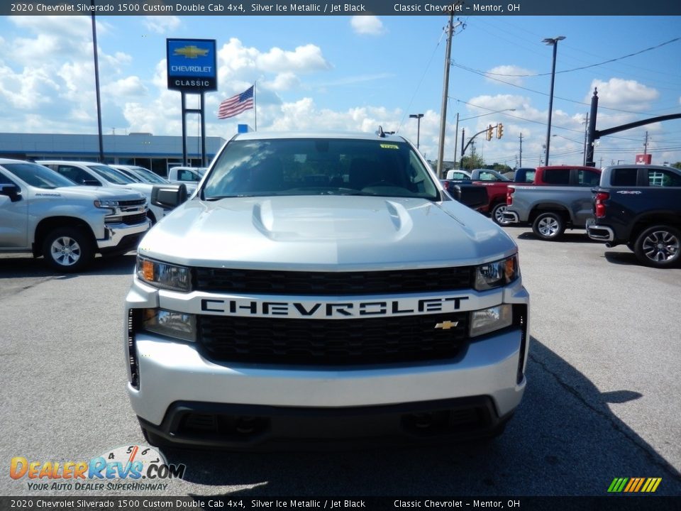 2020 Chevrolet Silverado 1500 Custom Double Cab 4x4 Silver Ice Metallic / Jet Black Photo #2