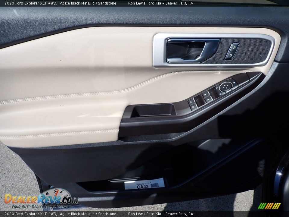 2020 Ford Explorer XLT 4WD Agate Black Metallic / Sandstone Photo #13