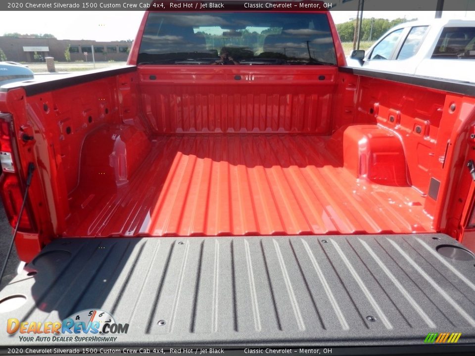 2020 Chevrolet Silverado 1500 Custom Crew Cab 4x4 Red Hot / Jet Black Photo #6