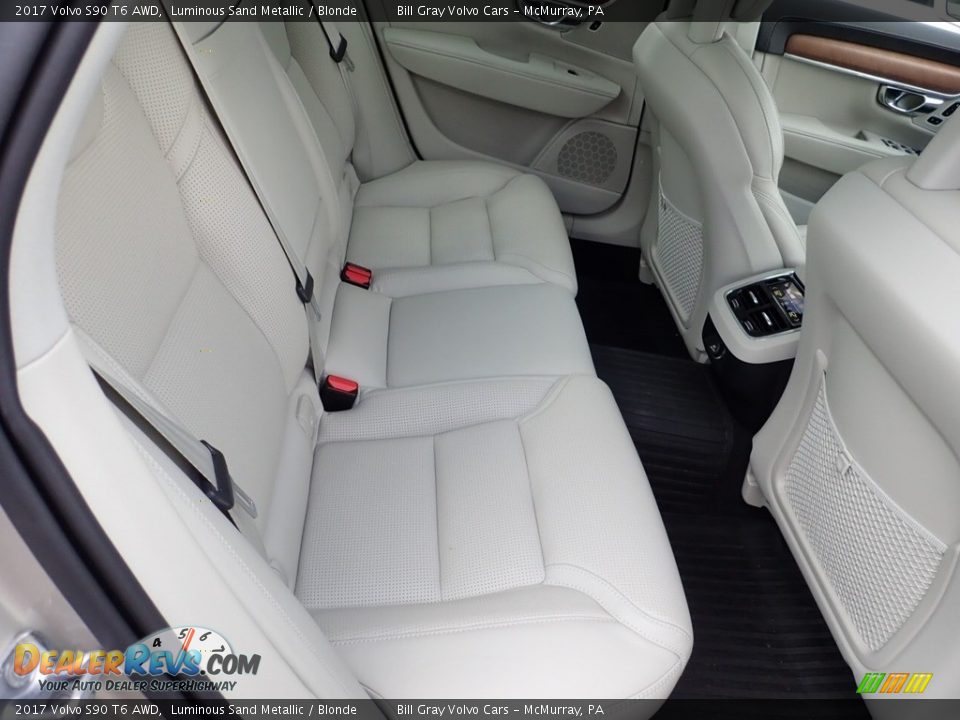 Rear Seat of 2017 Volvo S90 T6 AWD Photo #14