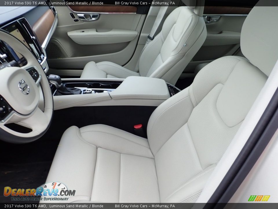 Front Seat of 2017 Volvo S90 T6 AWD Photo #15