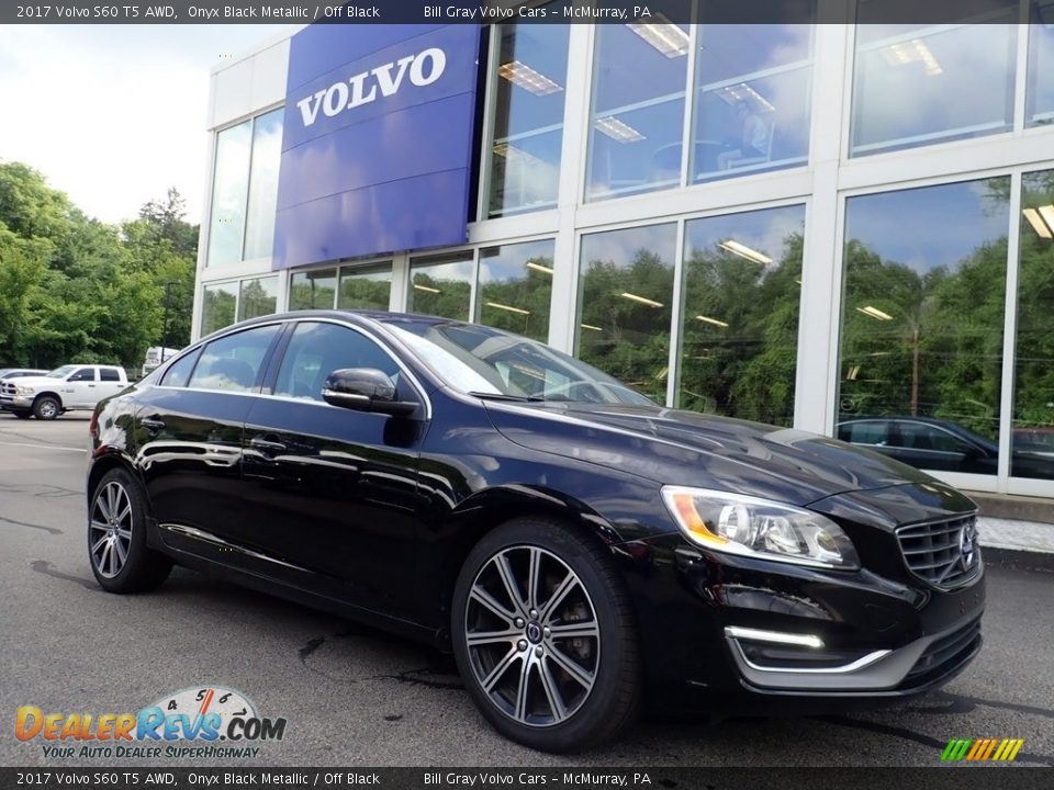 Front 3/4 View of 2017 Volvo S60 T5 AWD Photo #1