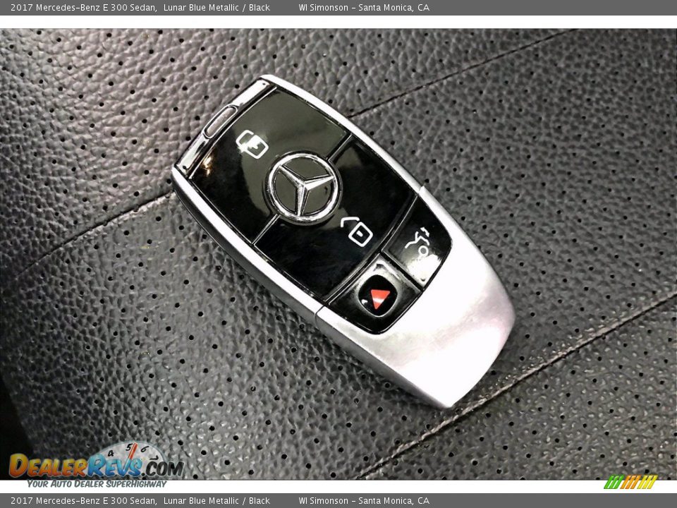 2017 Mercedes-Benz E 300 Sedan Lunar Blue Metallic / Black Photo #11