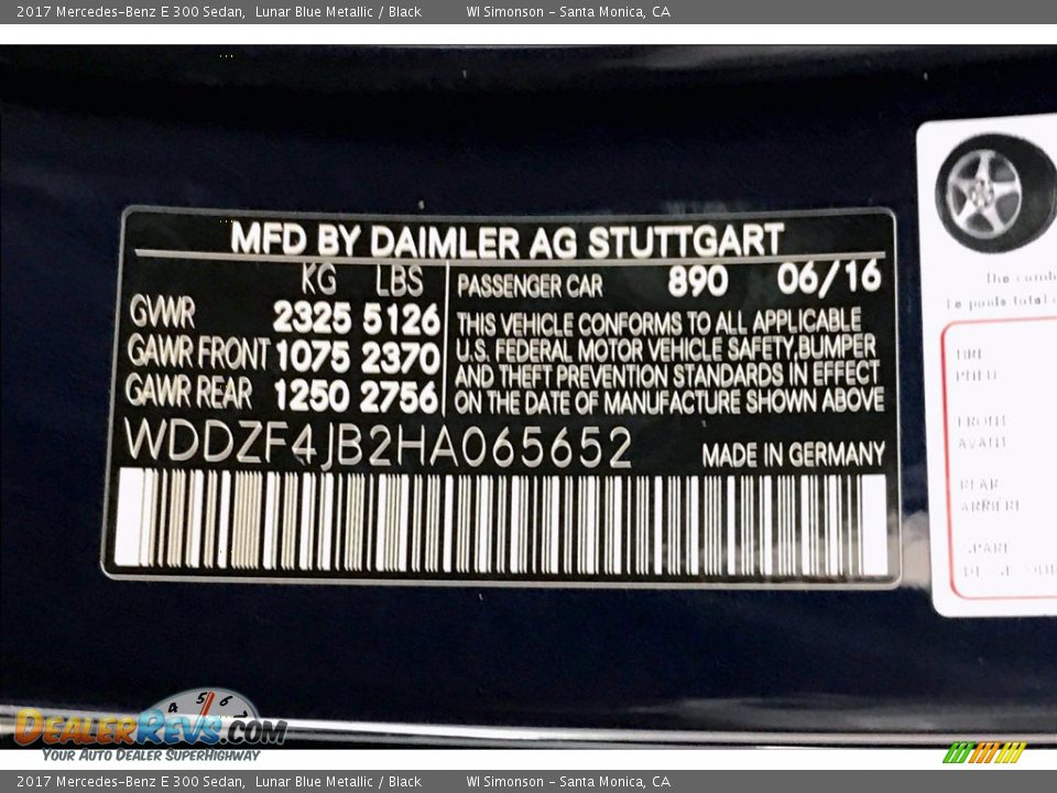 2017 Mercedes-Benz E 300 Sedan Lunar Blue Metallic / Black Photo #24