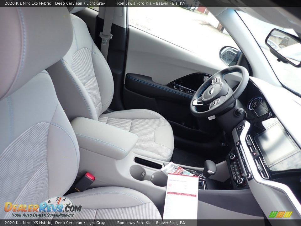 Front Seat of 2020 Kia Niro LXS Hybrid Photo #10