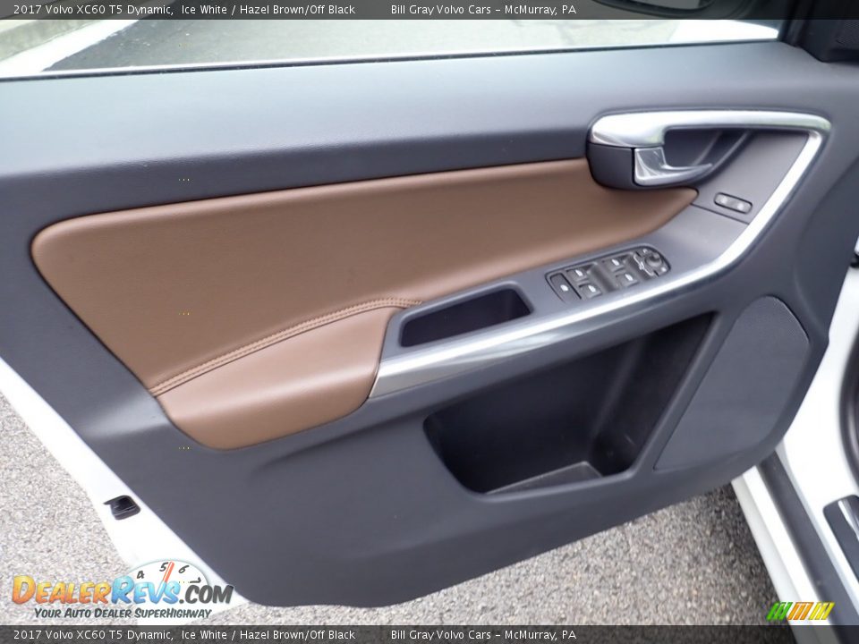 Door Panel of 2017 Volvo XC60 T5 Dynamic Photo #18