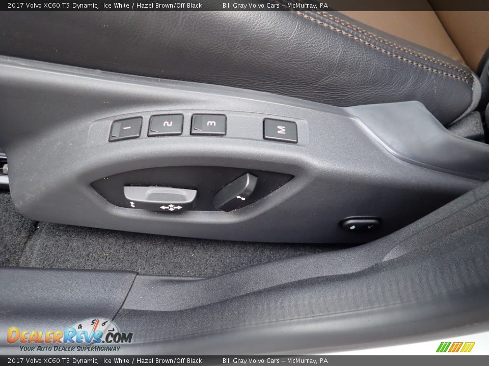 Front Seat of 2017 Volvo XC60 T5 Dynamic Photo #19