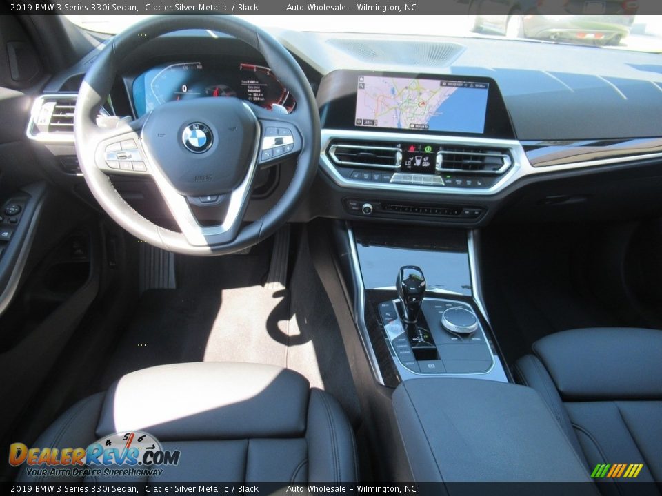 2019 BMW 3 Series 330i Sedan Glacier Silver Metallic / Black Photo #14