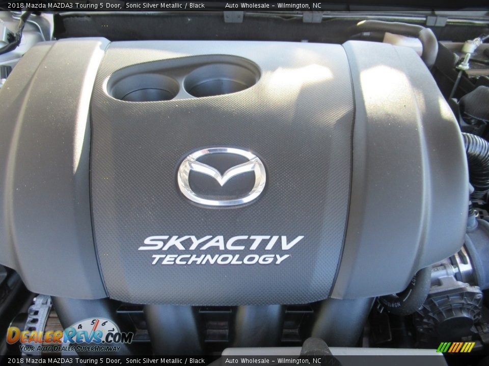 2018 Mazda MAZDA3 Touring 5 Door Sonic Silver Metallic / Black Photo #6