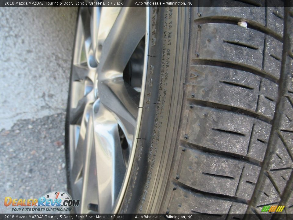 2018 Mazda MAZDA3 Touring 5 Door Sonic Silver Metallic / Black Photo #8