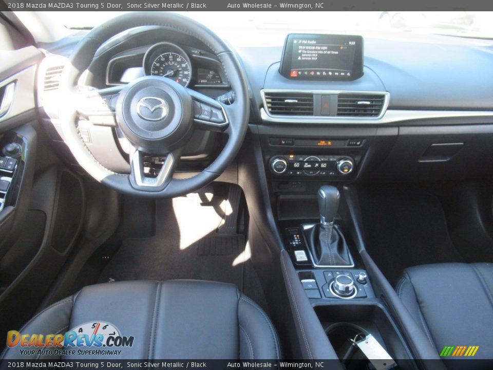 2018 Mazda MAZDA3 Touring 5 Door Sonic Silver Metallic / Black Photo #15
