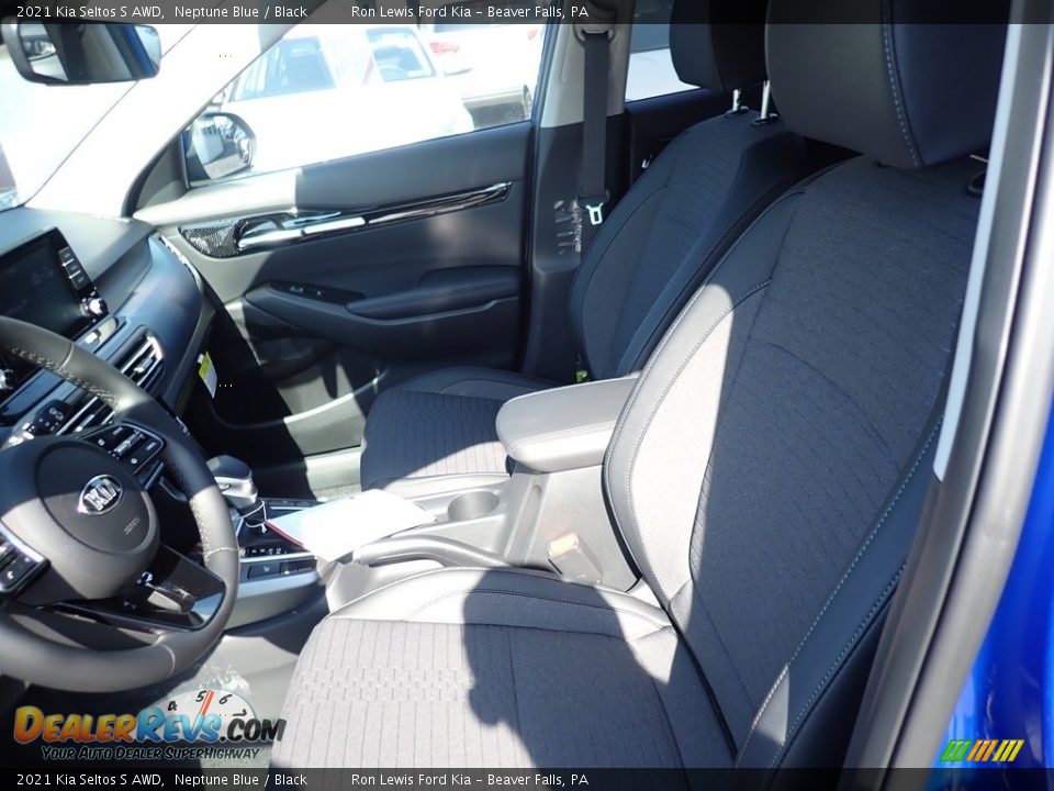 Front Seat of 2021 Kia Seltos S AWD Photo #11